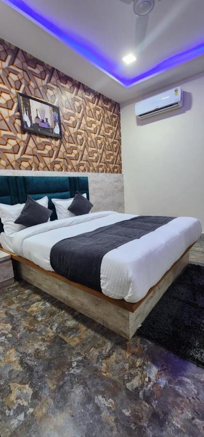 Hotel Sunrise Vadodara Zewnętrze zdjęcie